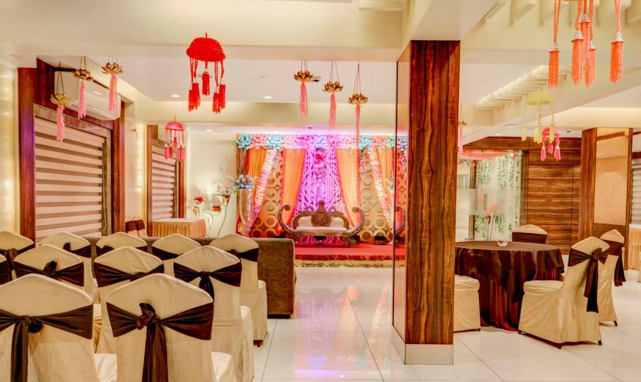 Treebo Radhe Palace Calcuta Exterior foto